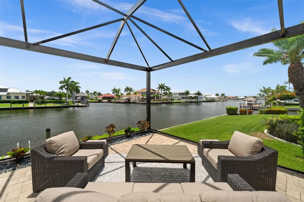 105 SW 52ND STREET Cape Coral, FL 33914