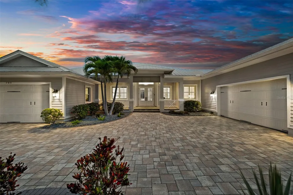 105 SW 52ND STREET Cape Coral, FL 33914