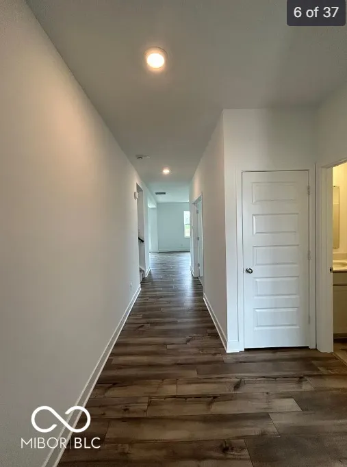 2274 S Stonehill Way New Palestine, IN 46163