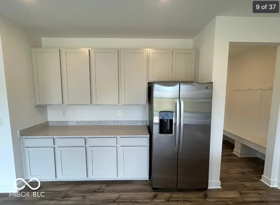 2274 S Stonehill Way New Palestine, IN 46163