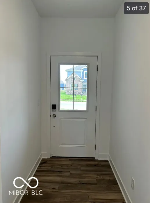 2274 S Stonehill Way New Palestine, IN 46163