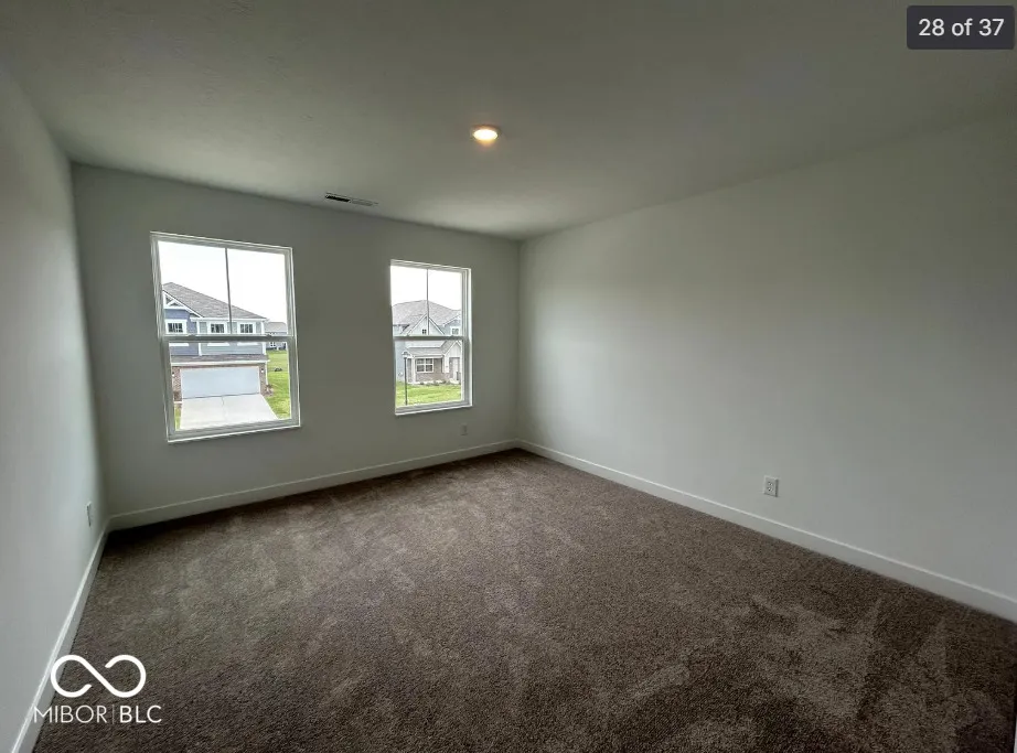 2274 S Stonehill Way New Palestine, IN 46163