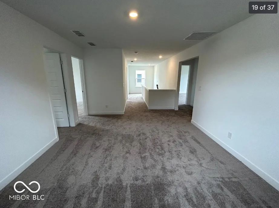 2274 S Stonehill Way New Palestine, IN 46163