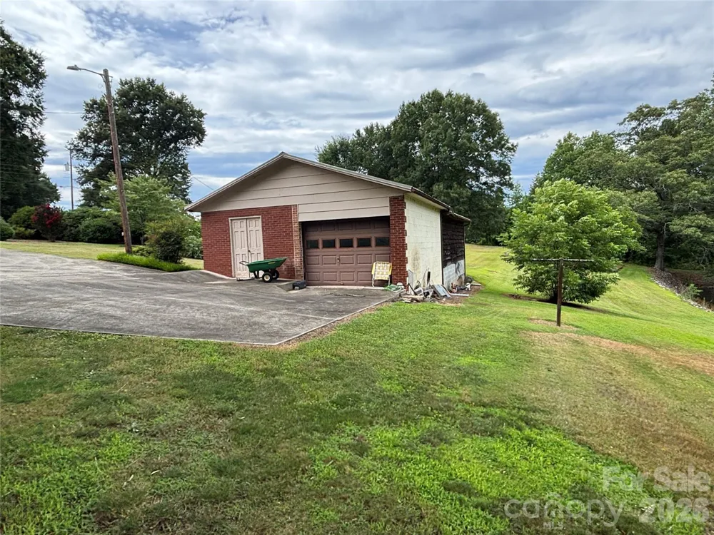 390 Airport Road Taylorsville, NC 28681