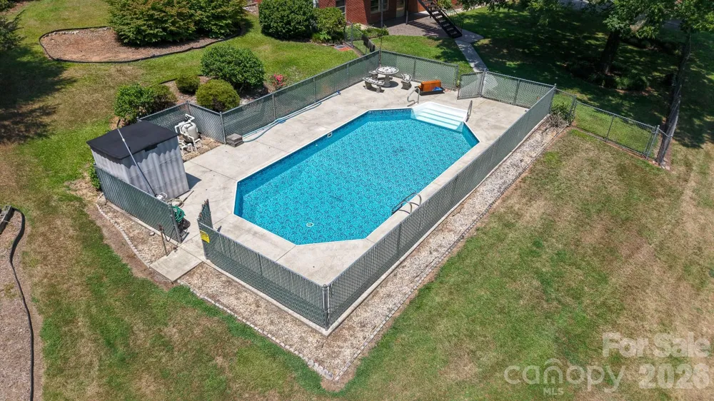 390 Airport Road Taylorsville, NC 28681
