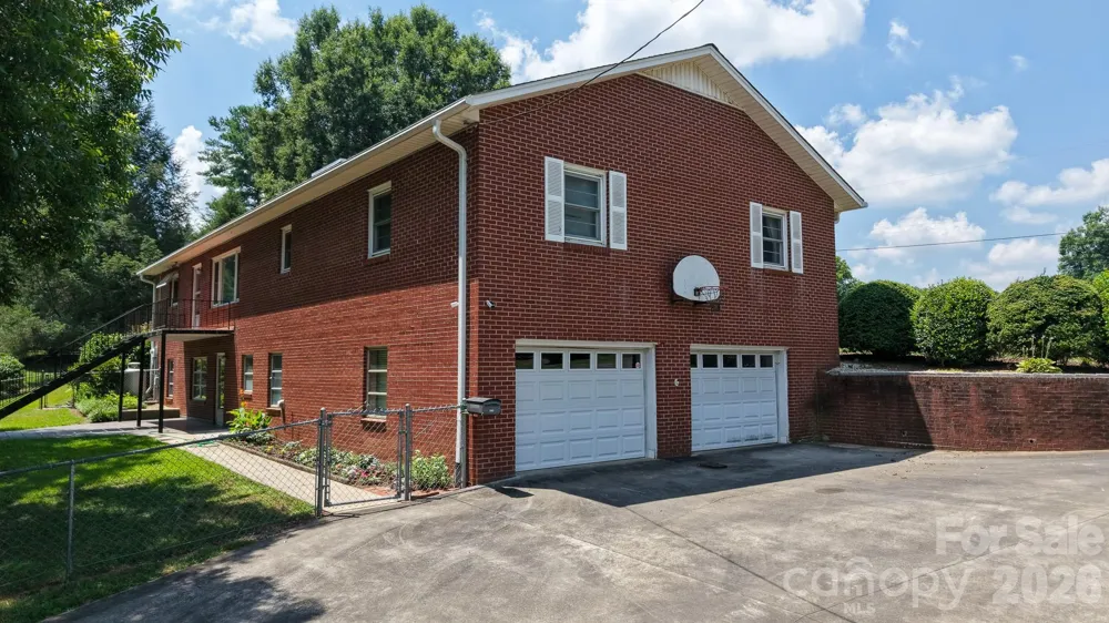 390 Airport Road Taylorsville, NC 28681