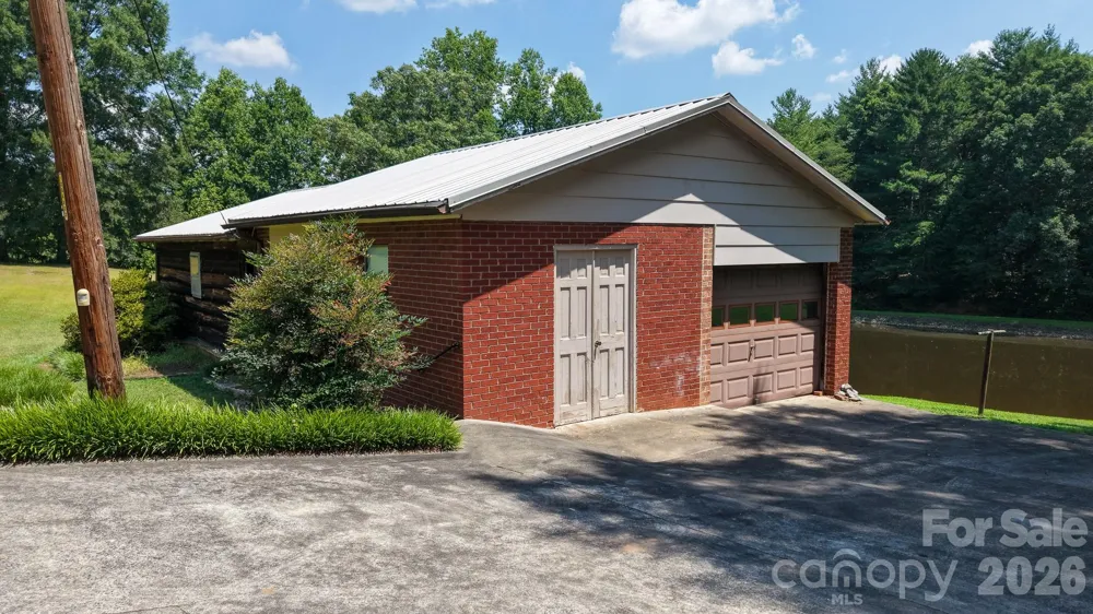 390 Airport Road Taylorsville, NC 28681