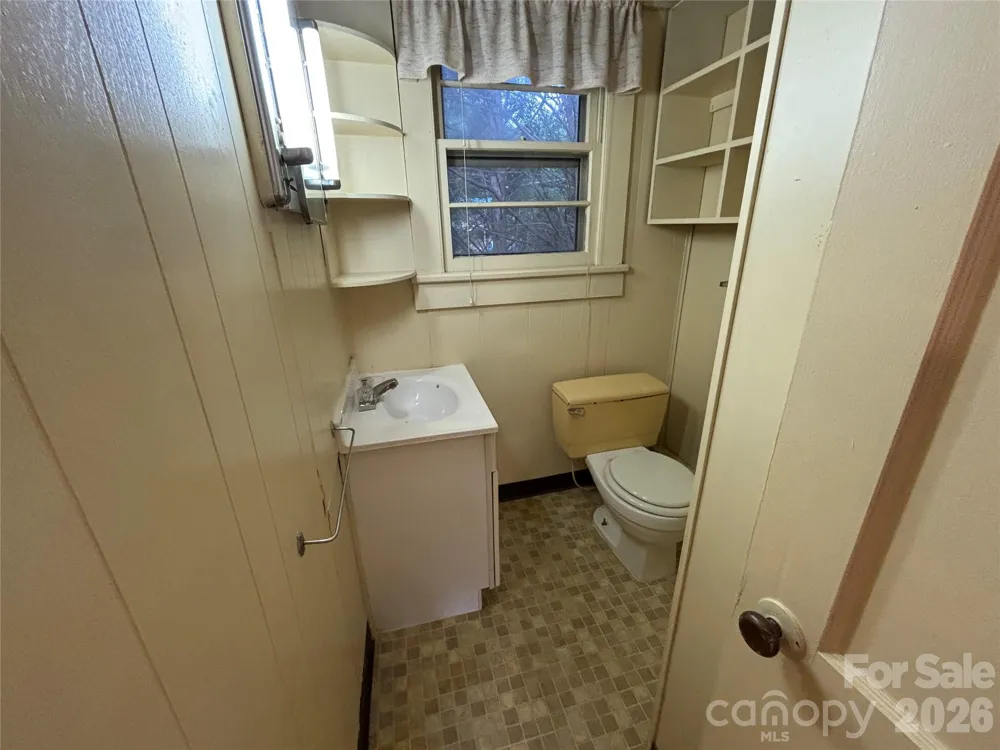 390 Airport Road Taylorsville, NC 28681