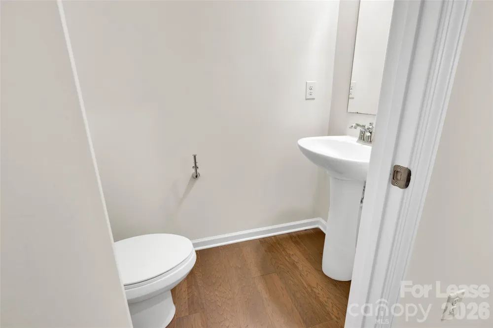 260 Abington Street Matthews, NC 28104