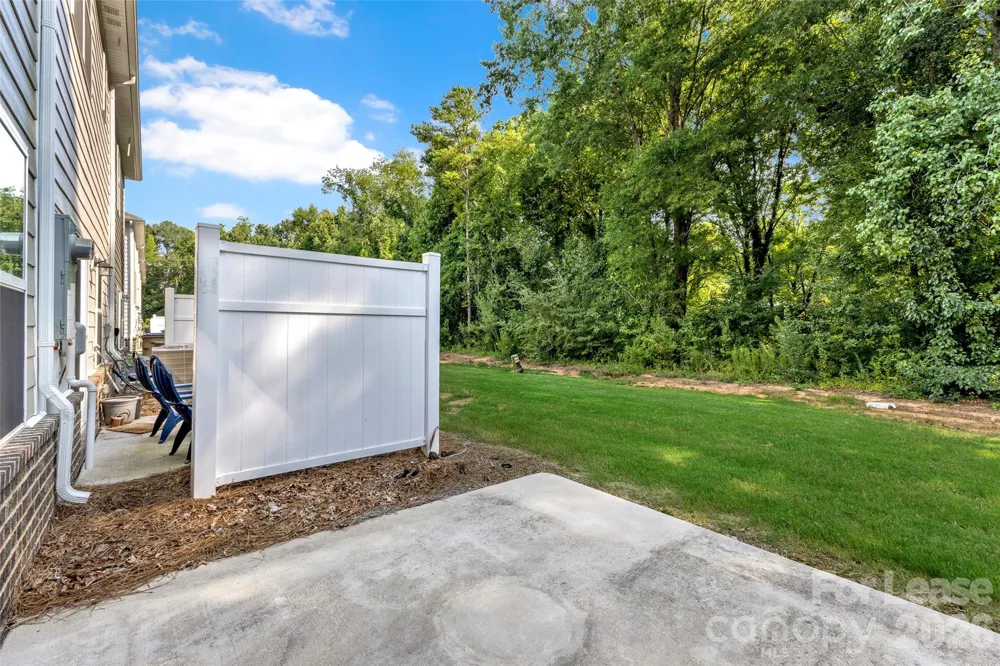 260 Abington Street Matthews, NC 28104