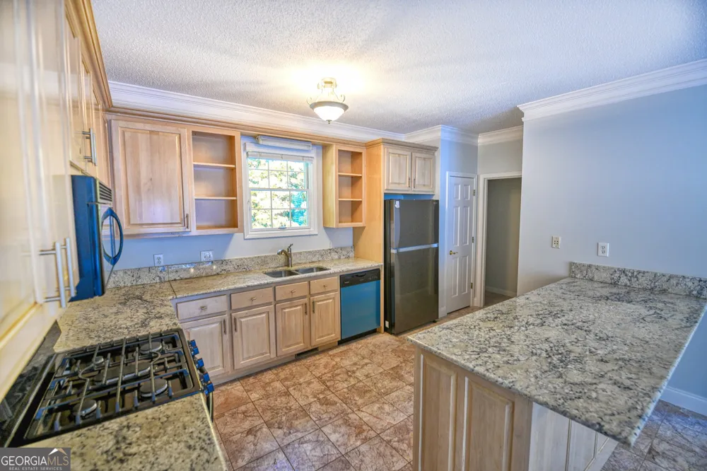 6020 Riverside DR Sandy Springs, GA 30328
