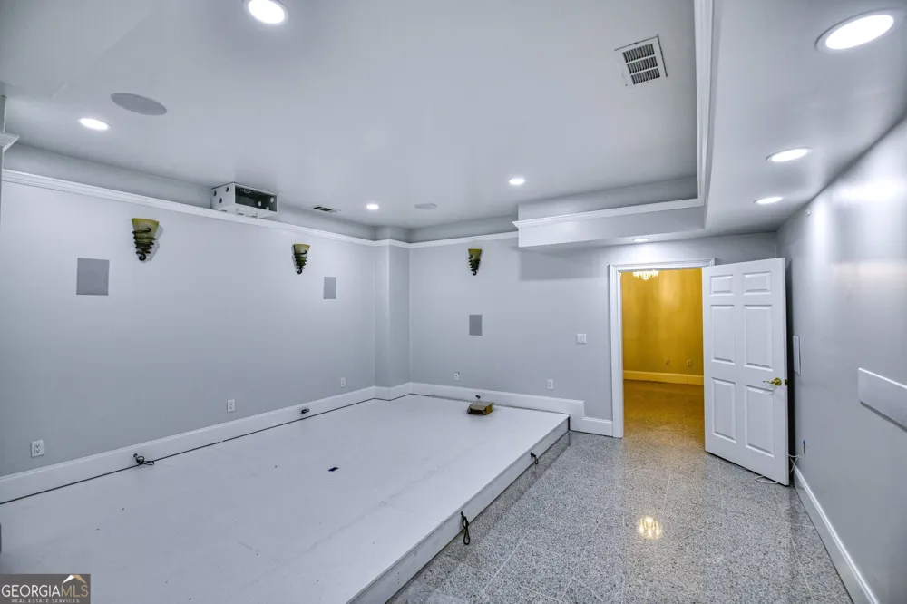6020 Riverside DR Sandy Springs, GA 30328