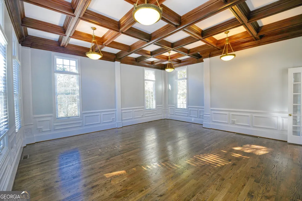 6020 Riverside DR Sandy Springs, GA 30328