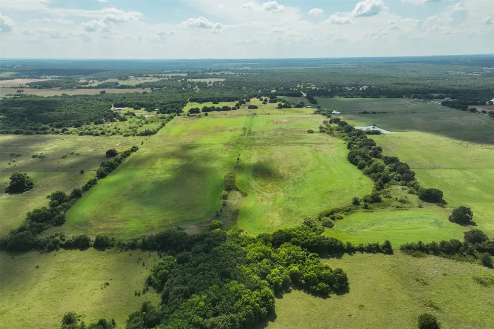 957 CR 1886 Sunset, TX 76270