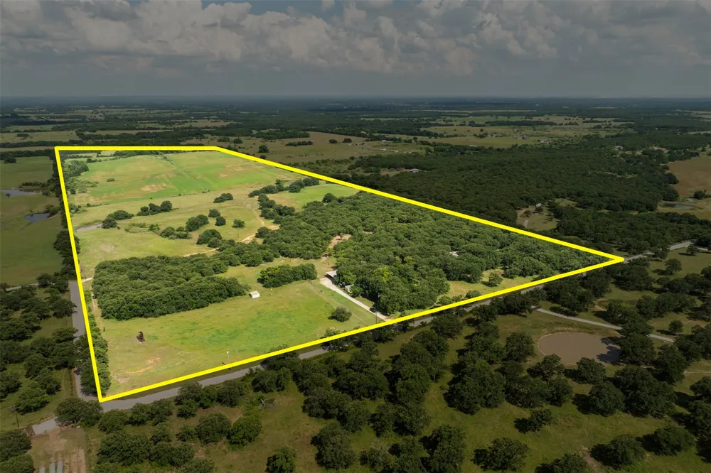 957 CR 1886 Sunset, TX 76270
