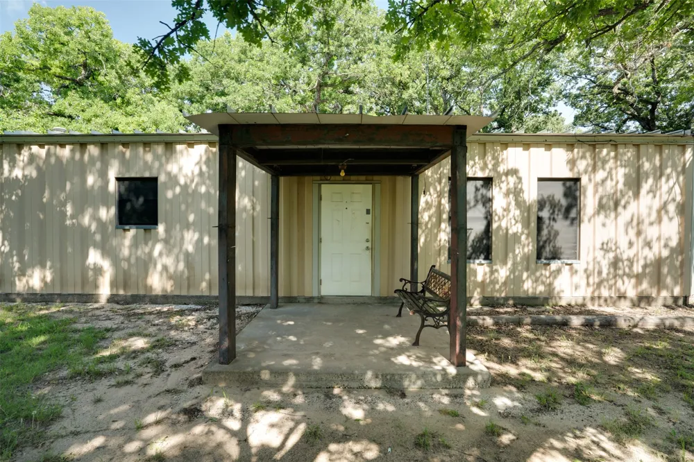 957 CR 1886 Sunset, TX 76270