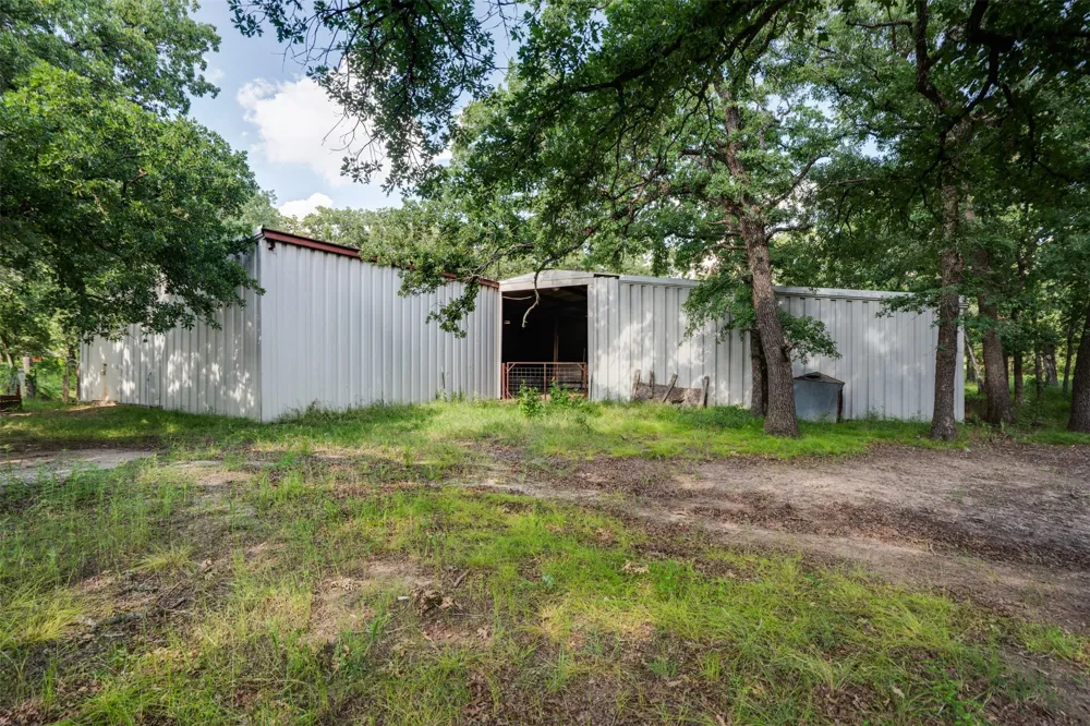 957 CR 1886 Sunset, TX 76270