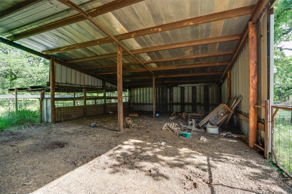 957 CR 1886 Sunset, TX 76270