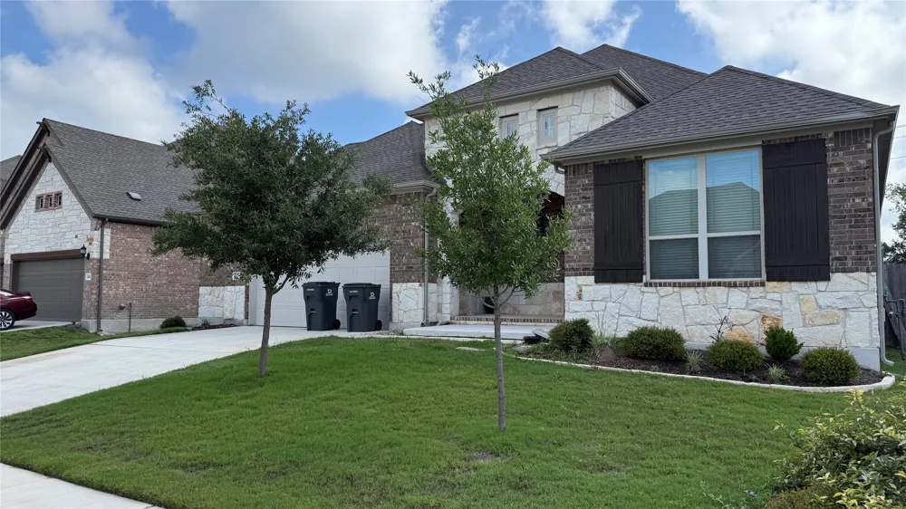 352 Olympic Park Drive Kyle, TX 78640