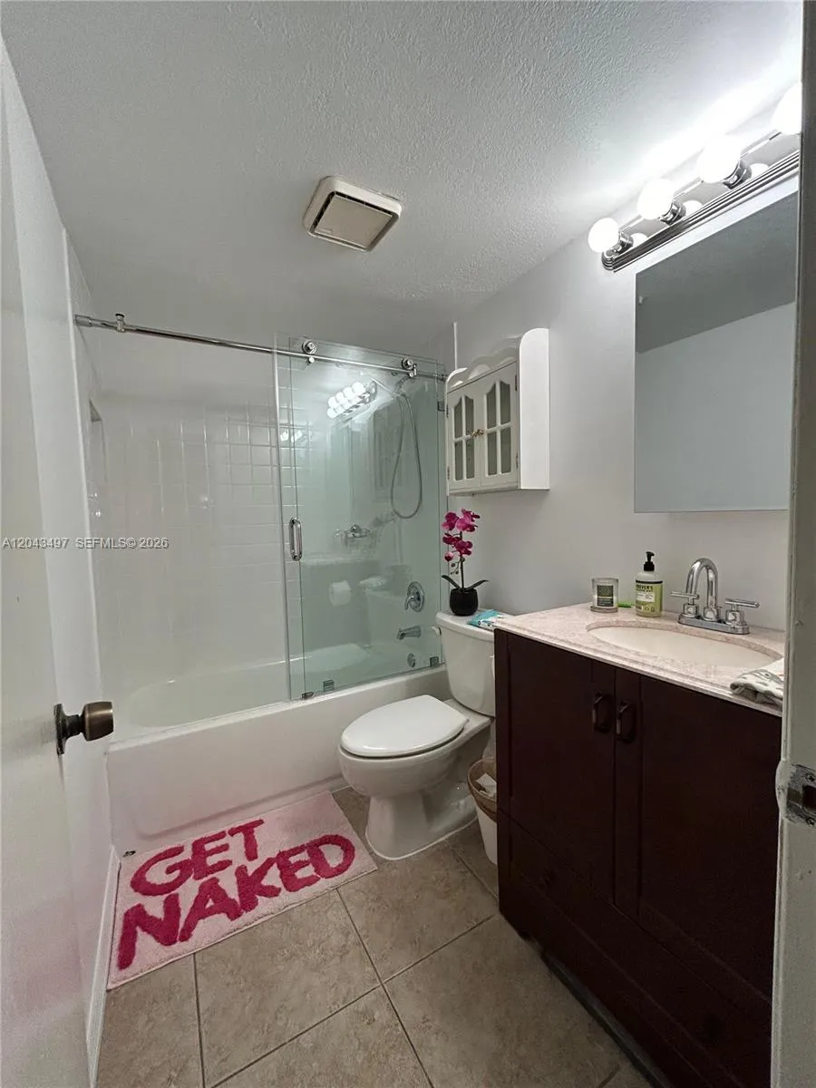 21121 SW 85th Ave #111 Cutler Bay, FL 33189