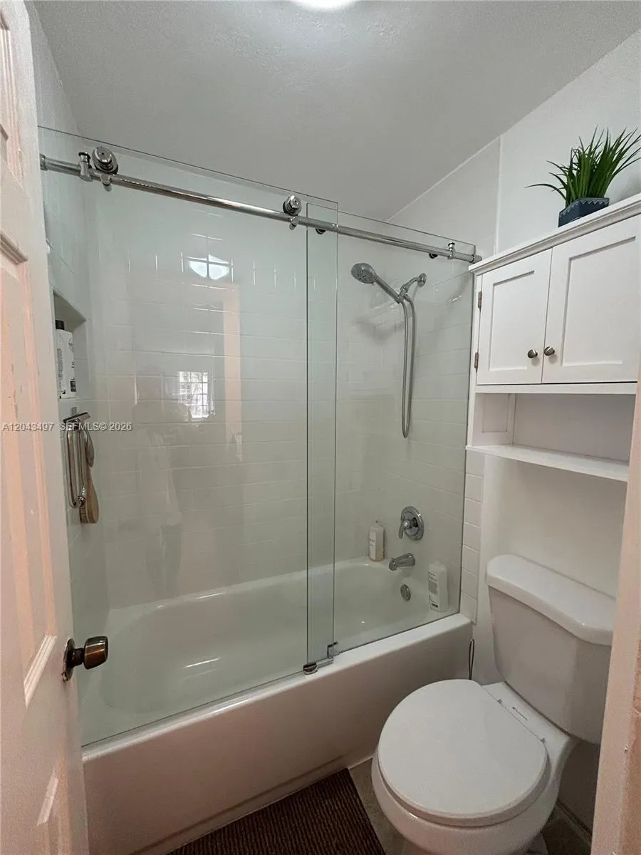 21121 SW 85th Ave #111 Cutler Bay, FL 33189