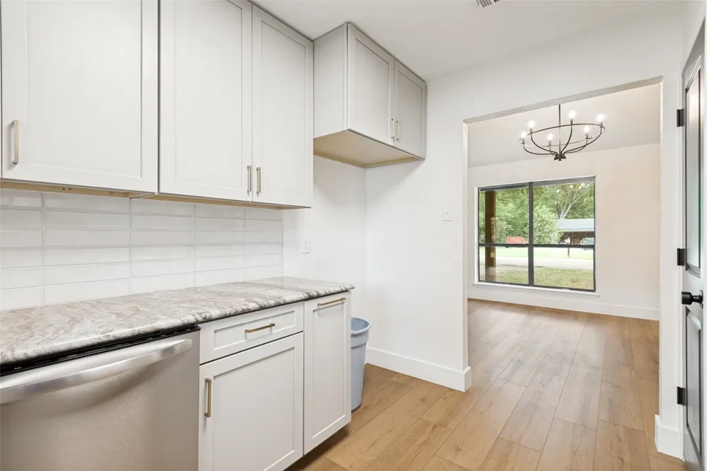 221 1st Street Mabank, TX 75147