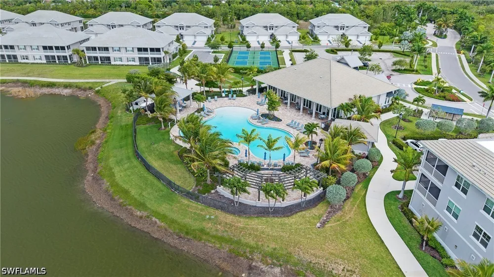 Indies Drive E #201 Naples, FL 34114