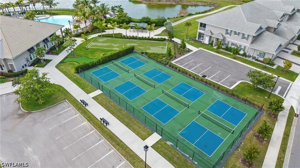 Indies Drive E #201 Naples, FL 34114
