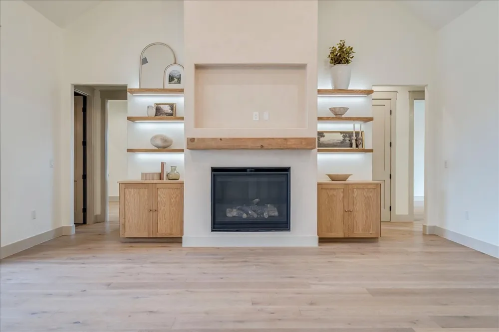 1731 Nature View Loop Driftwood, TX 78619