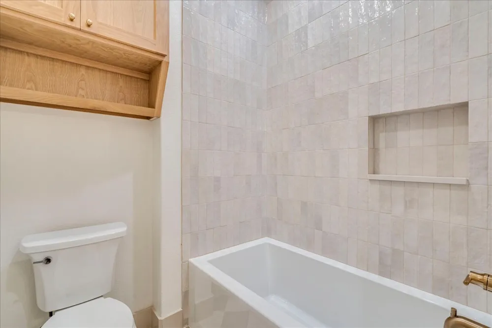 1731 Nature View Loop Driftwood, TX 78619