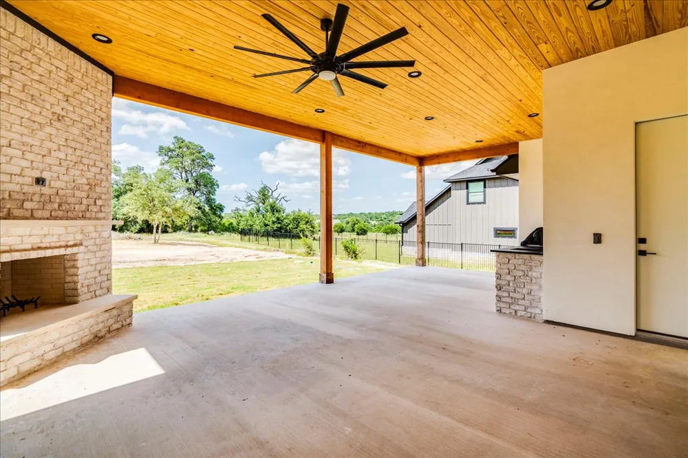 1731 Nature View Loop Driftwood, TX 78619
