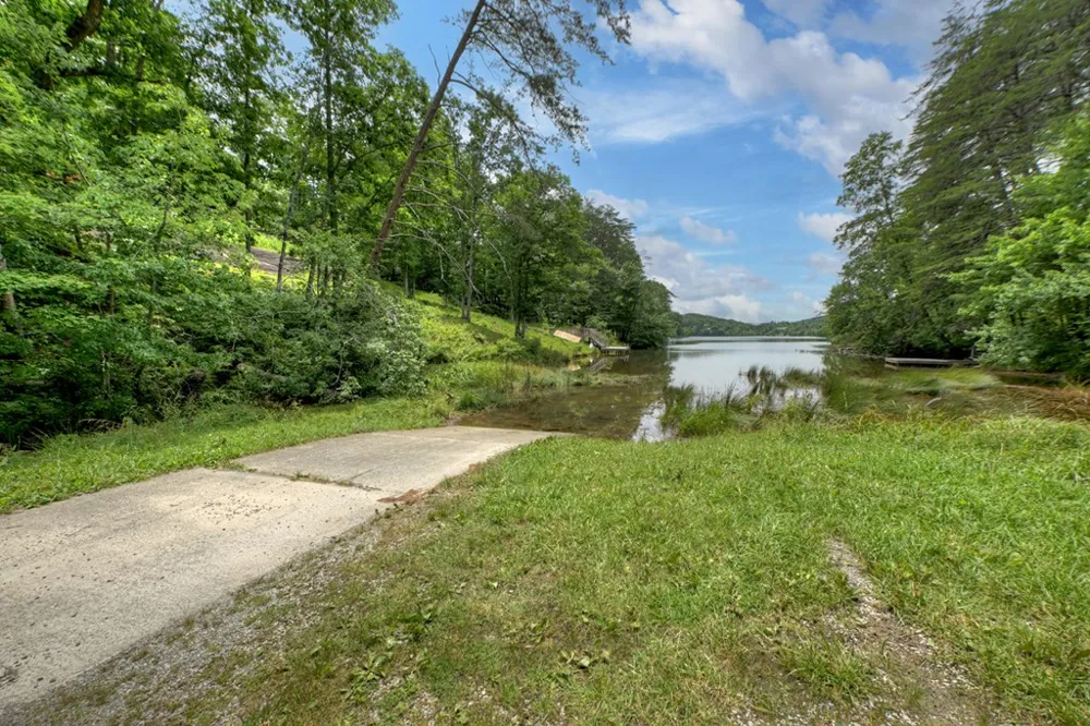 00 Campbell Cove Road Turtletown, TN 37391