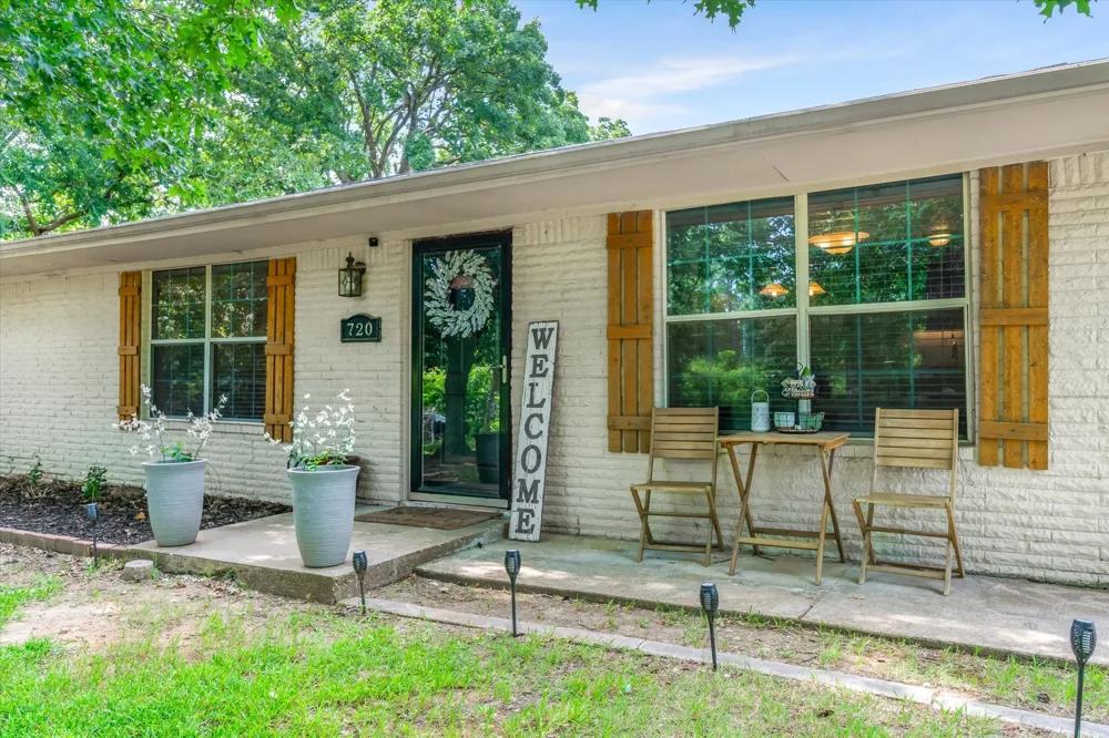 720 E High Street Grand Saline, TX 75140