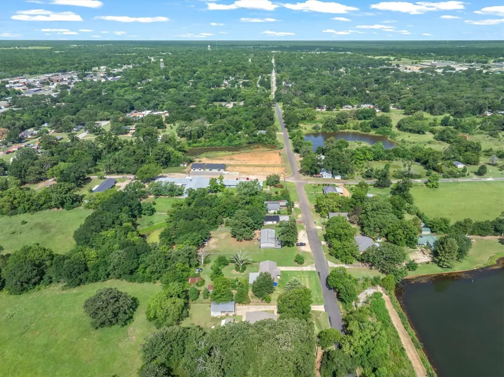 720 E High Street Grand Saline, TX 75140