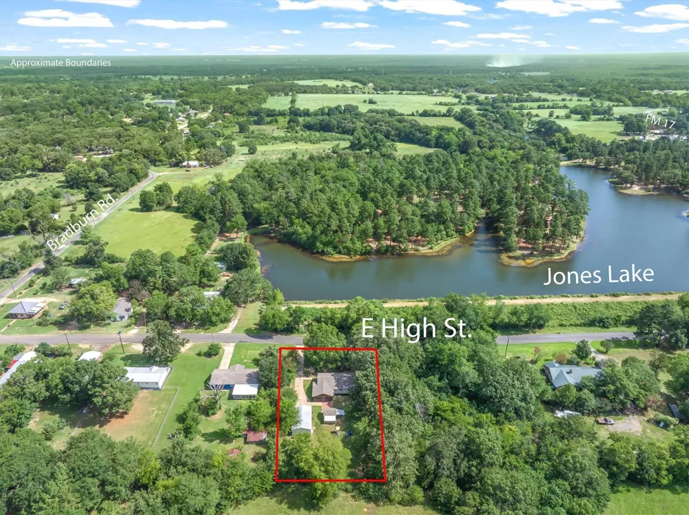 720 E High Street Grand Saline, TX 75140