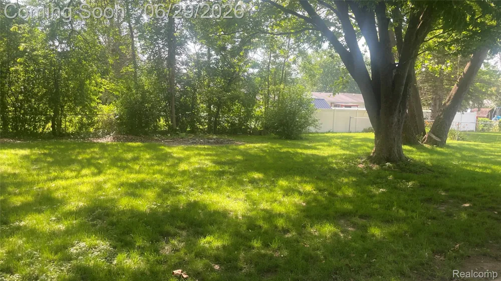 2966 Burlington Drive Buena Vista Charter Township, MI 48601