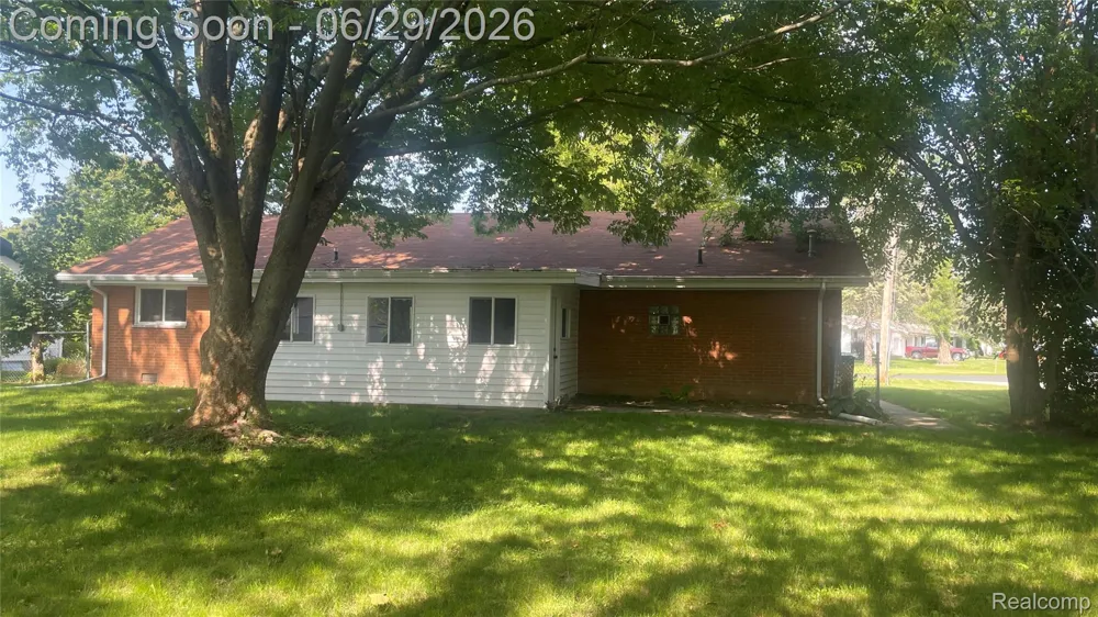 2966 Burlington Drive Buena Vista Charter Township, MI 48601