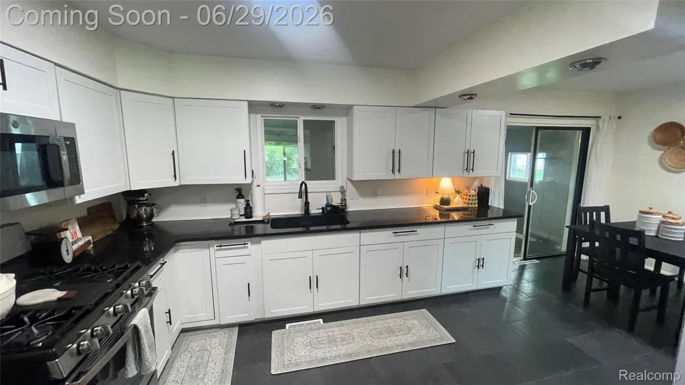 2966 Burlington Drive Buena Vista Charter Township, MI 48601