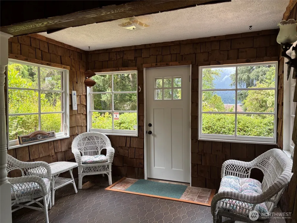 478 South Shore Road Quinault, WA 98575