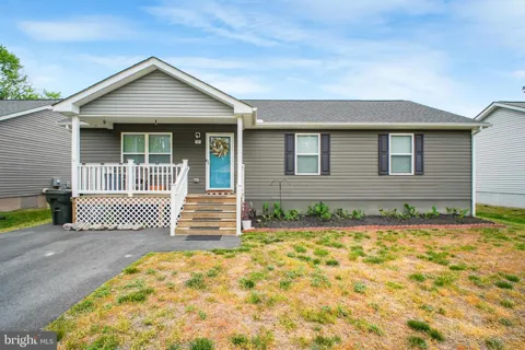 59 RUSTIC LANE