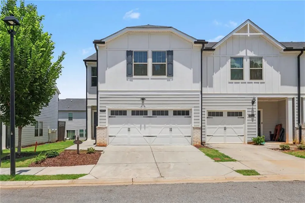 5473 Plain Field Lane Lilburn, GA 30047