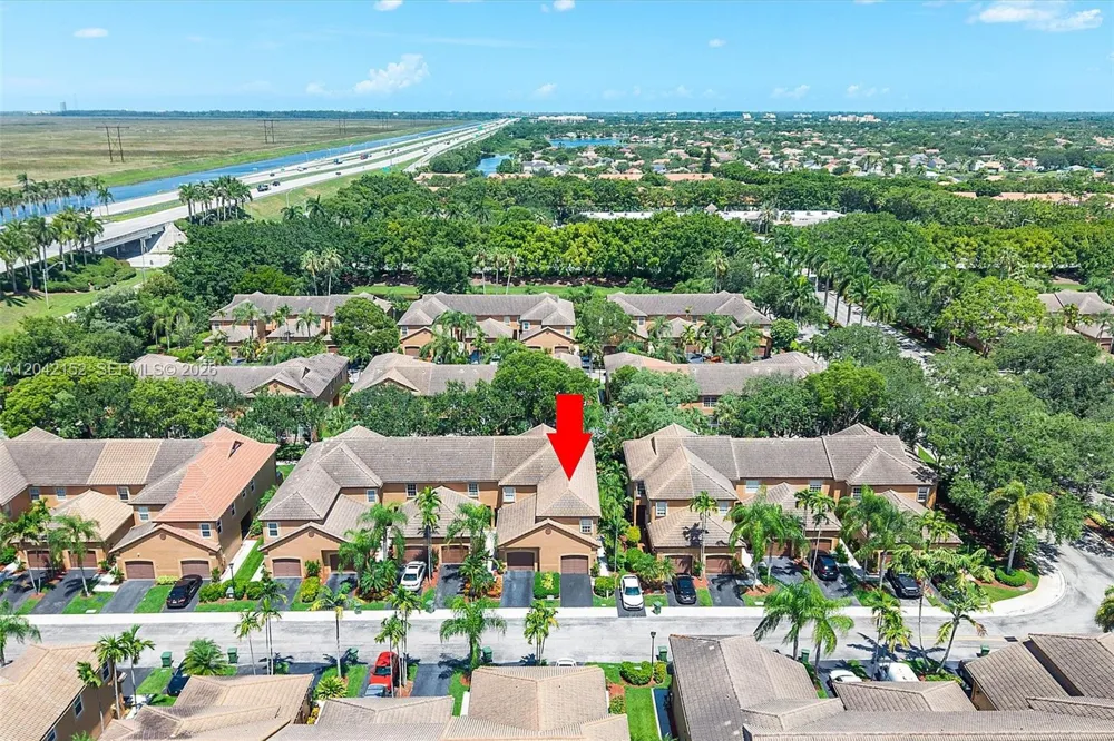 1552 Barcelona Way #6-19 Weston, FL 33327
