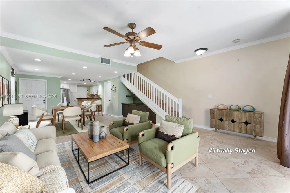 1552 Barcelona Way #6-19 Weston, FL 33327
