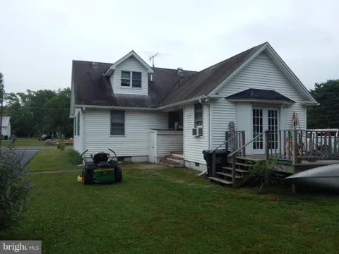 5548 S MAIN STREET
