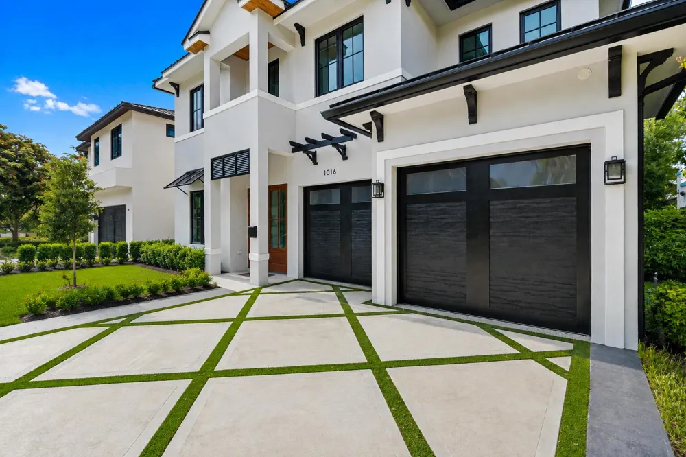 1016 SE 8th Street Fort Lauderdale, FL 33316