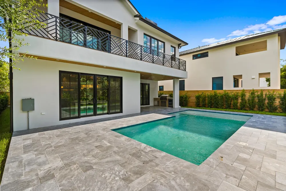 1016 SE 8th Street Fort Lauderdale, FL 33316