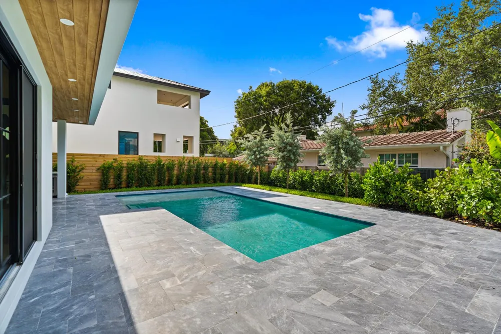 1016 SE 8th Street Fort Lauderdale, FL 33316