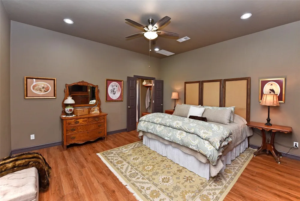 14323 Buffalo Street Needville, TX 77461