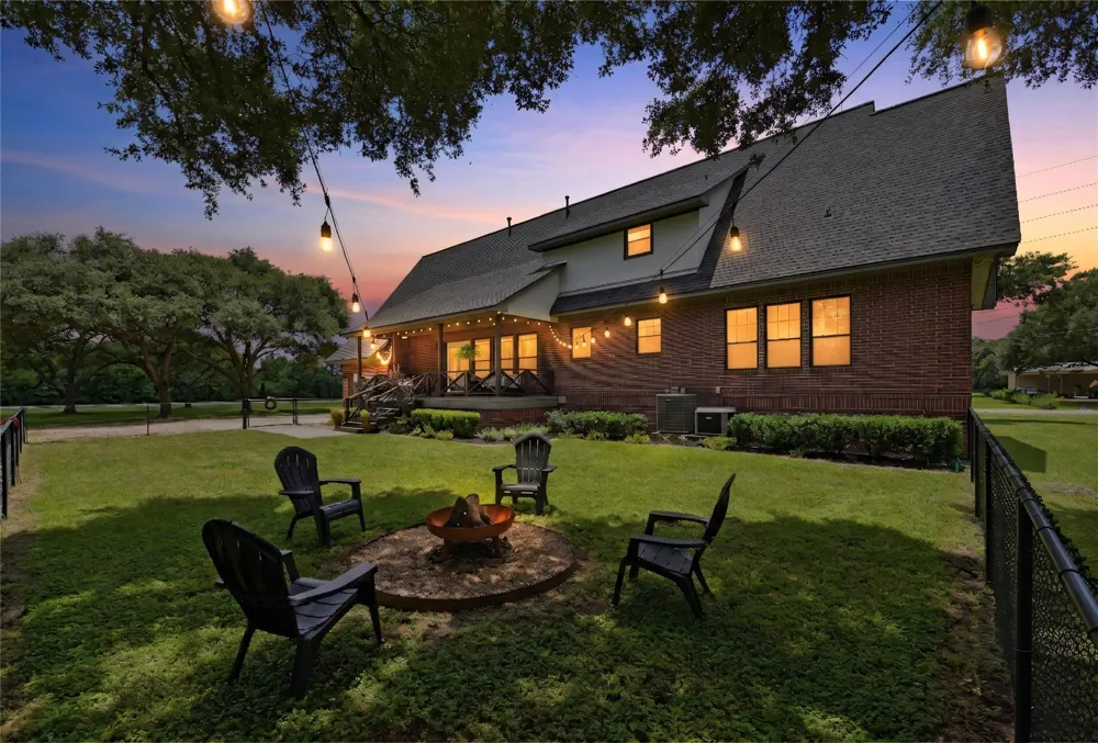 14323 Buffalo Street Needville, TX 77461