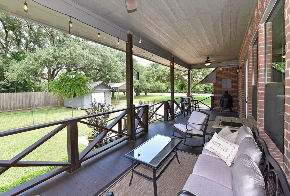 14323 Buffalo Street Needville, TX 77461